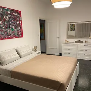 Ines's Appartement Gênes