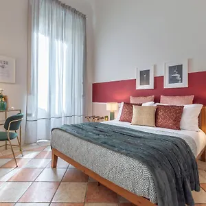 Wine Pinot Appartement Florence